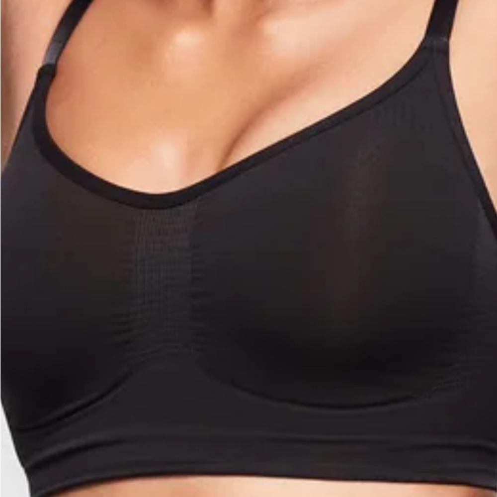SKIMS Seamless Sculpt XXS-SM black seamless sculpt bra adjustable support bra